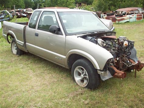 1999 Chevrolet S 10 Parts Truck 1