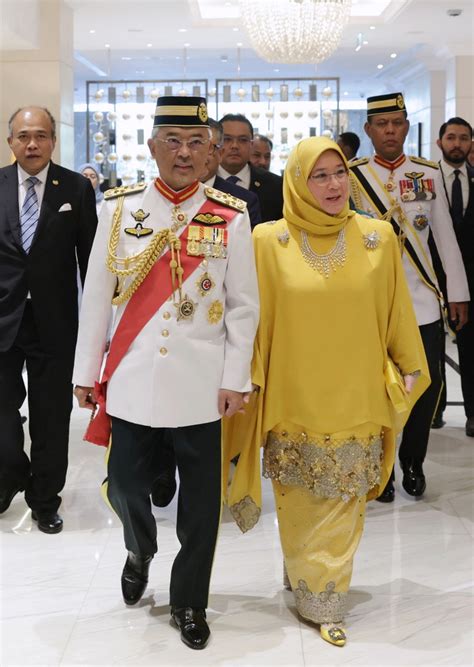 Agong Raja Permaisuri Attend King Charles Iii Coronation