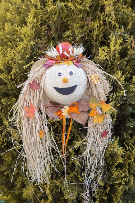 20+ Fun DIY Scarecrow Crafts For Fall Decorating - DIY & Crafts