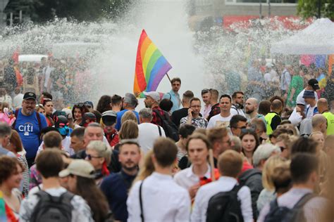 Parada R Wno Ci Warszawa Jest U Miechni Ta Jest Tolerancyjna