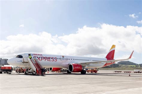 La mayoría de los aviones de Iberia Express en Lanzarote son de nueva