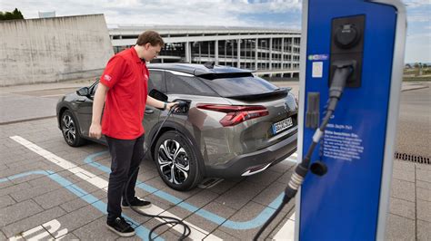 Citro N C X Hybrid Im Test Der Komfortk Nig Auto Motor Und Sport