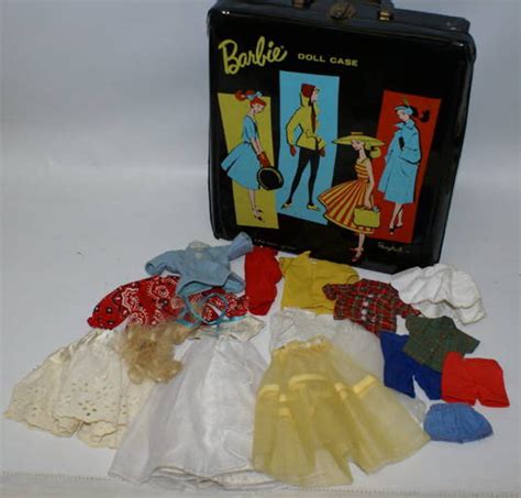 Vintage 1961 Barbie Doll Carring Case With 16 Piece Lot