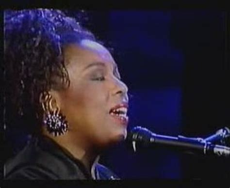 Roberta Flack Killing Me Softly With His Song Live Video Dailymotion