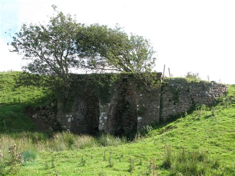 Lime Kiln Near Hemmel Rigg Mike Quinn Cc By Sa Geograph