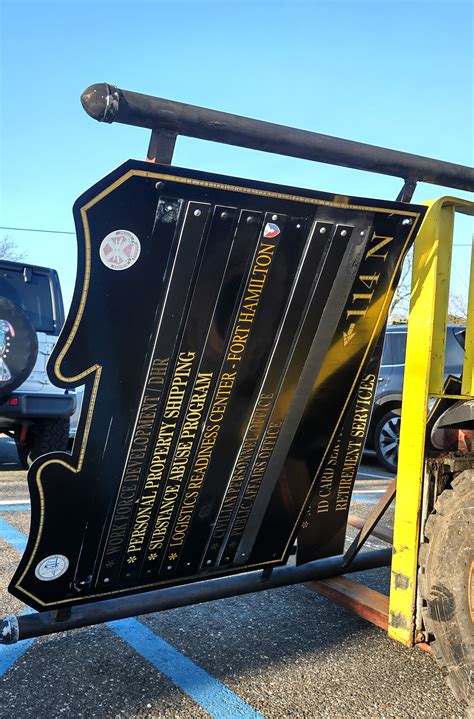 Garrison updates sign for Installation Support Office | Article | The