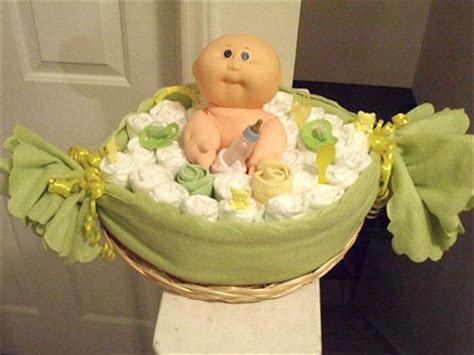 82 Diaper Cake Ideas That Are Easy to Make - DIY & Crafts