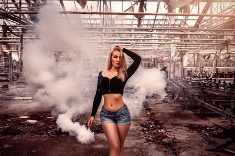 Wallpaper Women Blonde Brunette Smoke Belly Red Nails Jean