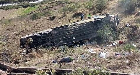 Al Menos Tres Muertos Y Heridos Deja Vuelco De Bus En Cusco Video