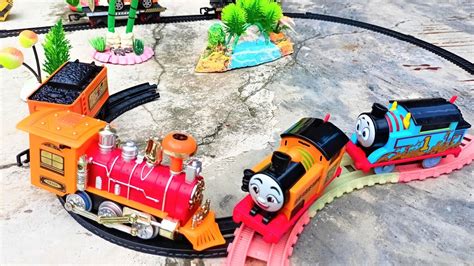 Drama Mencari Dan Merakit Kereta Thomas And Friends Kereta Charly