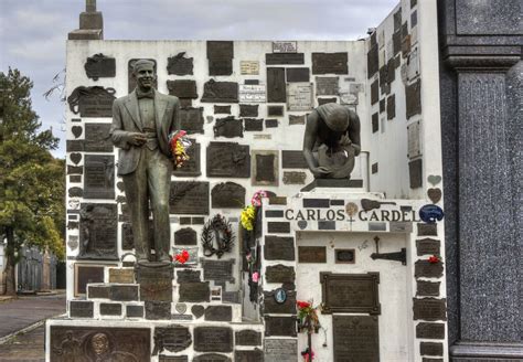 Tumba De Carlos Gardel En La Chacarita The Grave Site Of T Flickr