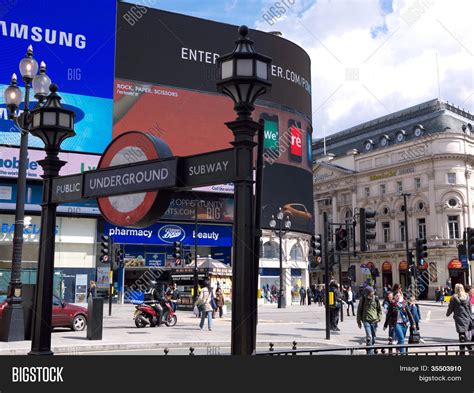 Piccadilly Circus Image & Photo (Free Trial) | Bigstock