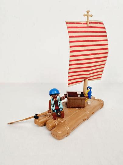 Playmobil Radeau Pirate Figurine Et Accessoires Label Emma S