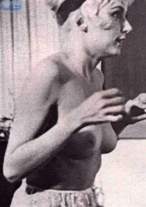 Shirley Knight Nude