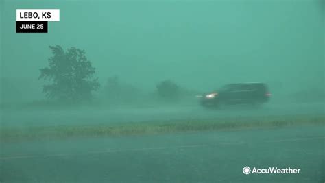 Severe Thunderstorms Sweep Through Kansas Video Dailymotion