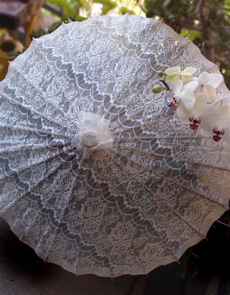 Lace Parasol For The Beautiful Bride This Lace Parasols Are Great