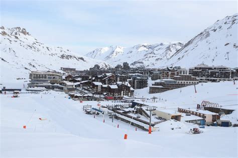 Où skier en novembre ces stations qui ouvrent avant les autres Mon