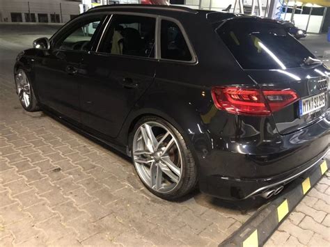 Audi A3 Schwarz ALUTEC Ikenu Graphit 19 Zoll Felgengalerie De