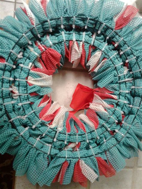 Back Side Of Shelf Liner Wreath Using Zip Ties For Attachment Wreath