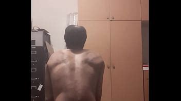 Paseo En Consolador En Garaje XVIDEOS