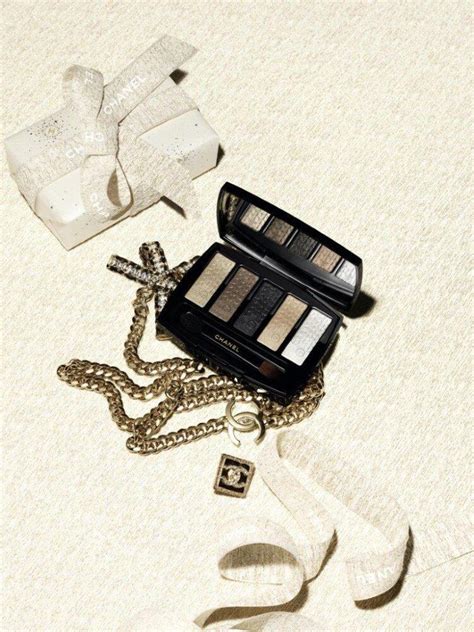 Chanel Holiday Makeup Collection Les Fa Ons