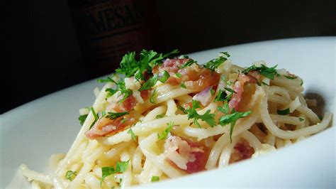 Spaghetti Carbonara Przepis Na Szybki Obiad Kafeteria Pl