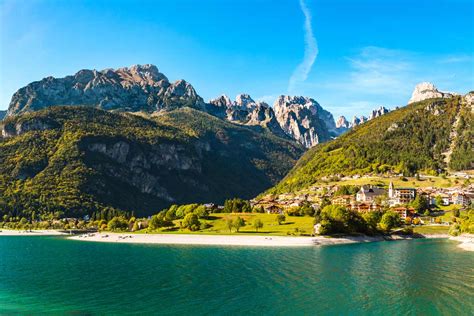 5 Splendidi Laghi Del Trentino Alto Adige Dove Fare Il Bagno Quest Estate