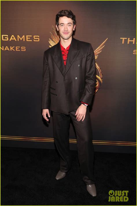 Rachel Zegler Tom Blyth And The Hunger Games Prequel Cast Stun At Nyc