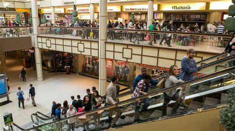 What to Eat & What to Avoid at the Mall Food Court - Consumer Reports