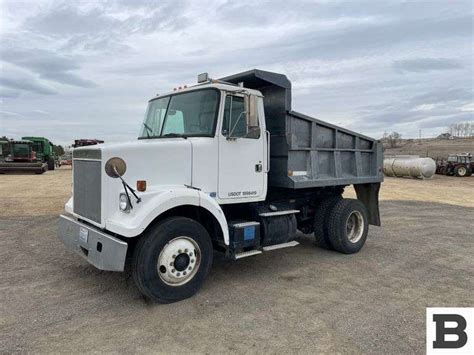 1989 White Gmc Wcs Dump Truck Booker Auction Company