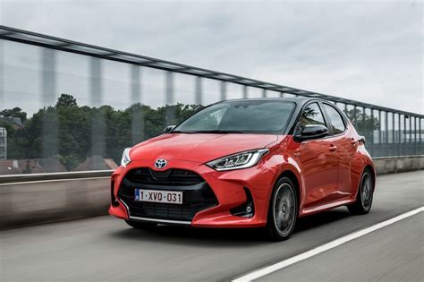 Prueba Toyota Yaris Un Gigante De La Ciudad Con V Deo Motor Es