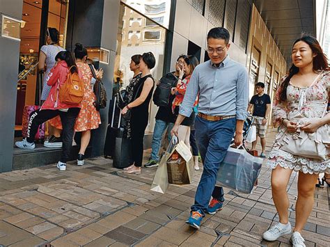 旅業回穩 聖誕訪港客料增1成 晴報 港聞 要聞 D171204