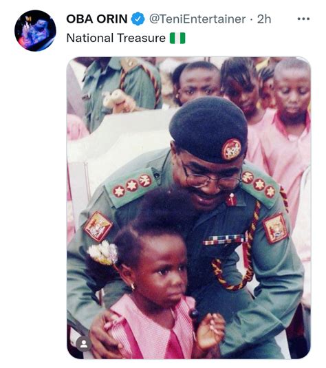 National Treasure Singer Teni Shares Throwback Photo Of Her Late