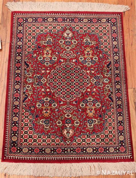 Vintage Persian Silk Qum Vase Rug 70783 Nazmiyal Antique Rugs