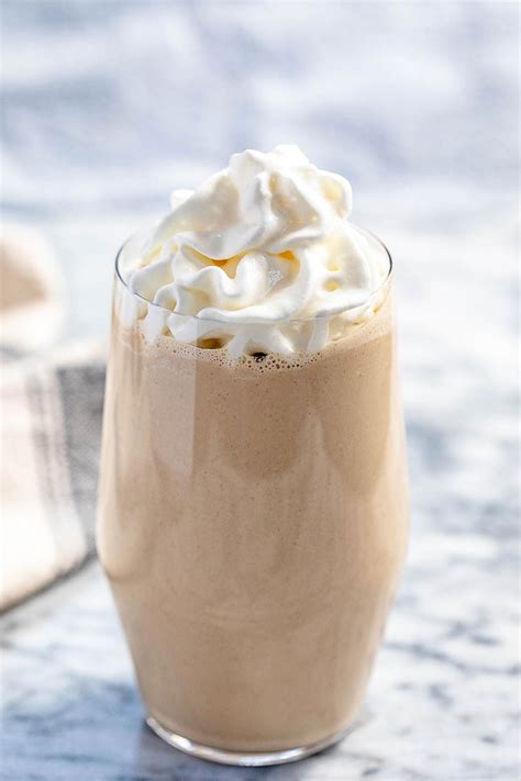 Banana Coffee Smoothie Recipe How To Make A Banana Smoothie — Eatwell101