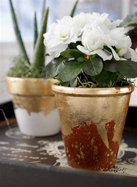 Add elegance to clay pots with gold leaf – Artofit