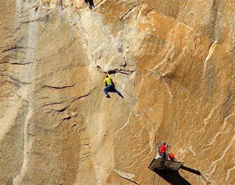 California scalata a mani nude la parete più difficile di El Capitan