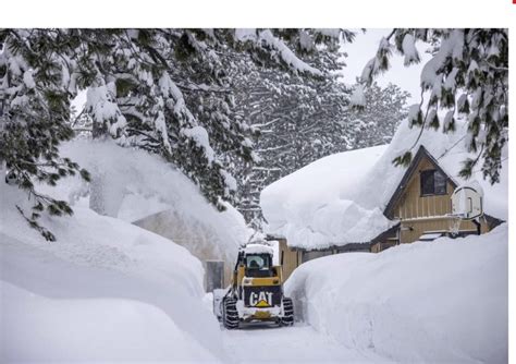 Snowmageddon! Mammoth Mountain ski resort in California closed due to too much snow - 13 FEET in ...