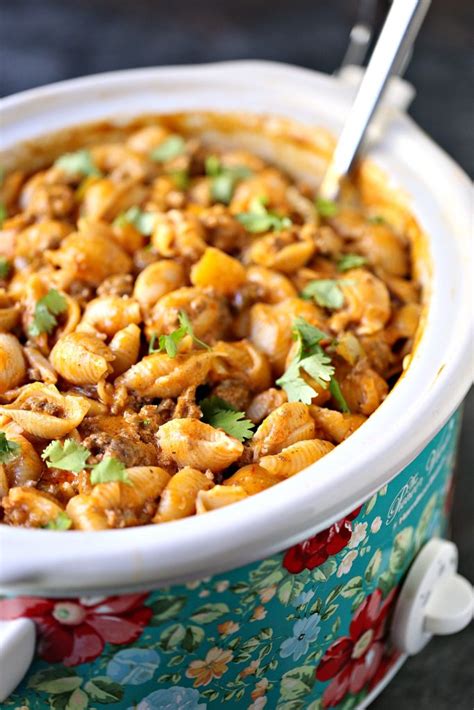 Slow Cooker Taco Pasta