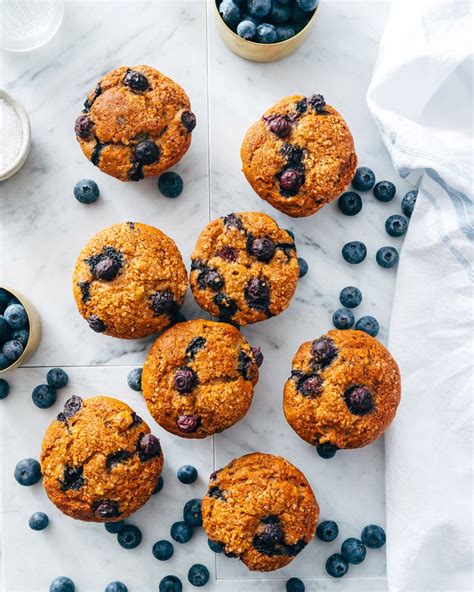 Muffins De Banana E Mirtilo A Couple Cooks Beba Shake