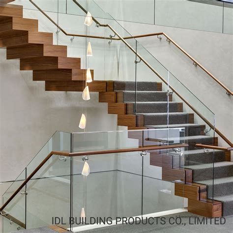 Straight Mild Steel Glass Modern Zigzag Staircase With Stainless Steel