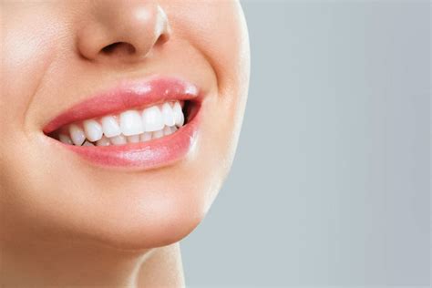 Natural Ways To Whiten Your Teeth Er Of Texas