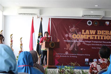 Lomba Debat “hukum Menjadi Terdepan Dalam Tata Negara Dan Interaksi Masyarakat” Universitas