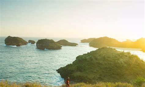 Pantai Kasap Pacitan Daya Tarik Harga Tiket Masuk Dan Lokasinya