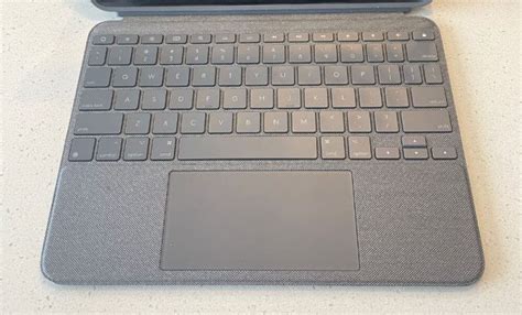 Logitech Combo Touch IPad Air Review