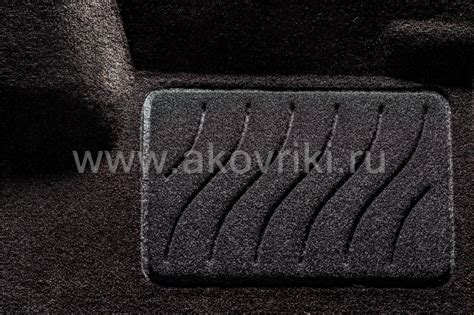 Коврики в автомобиль - резиновые, ворсовые, 3D, EVA, в салон и в багажник