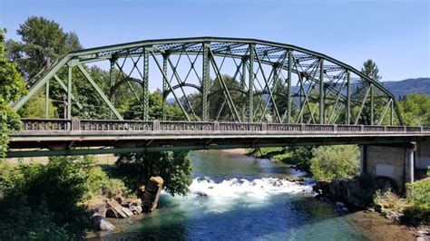 Bridge in Mill City Oregon stock photo. Image of oregon - 122317900