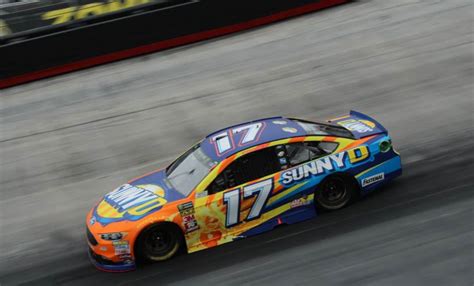 Roush Fenway Racing Re-Signs Primary Sponsors for Ricky Stenhouse Jr.