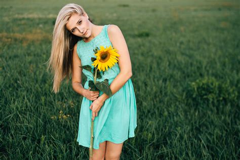 Wallpaper Model Blonde Yellow Flowers Sunflowers Long Hair Field