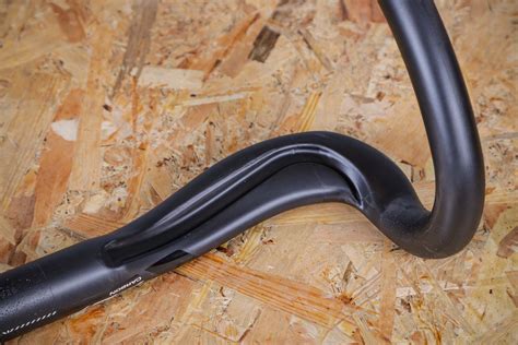 Review Pro PLT Ergo Carbon Handlebar Road Cc